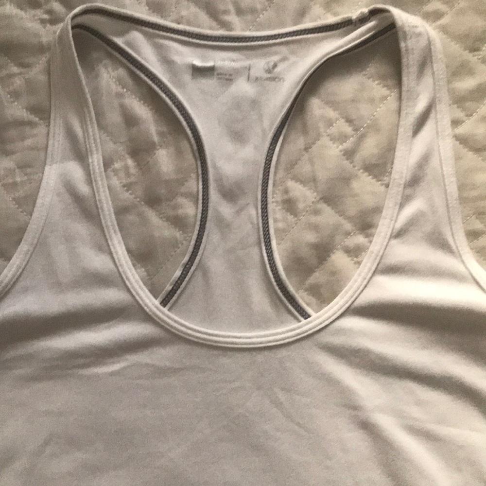 athlete top